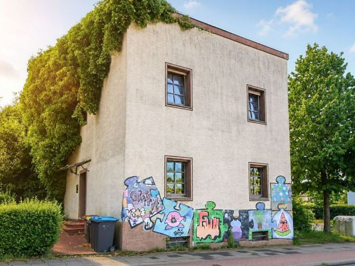 Charmantes Einfamilienhaus mit großem Garten in Herten – Foto 1