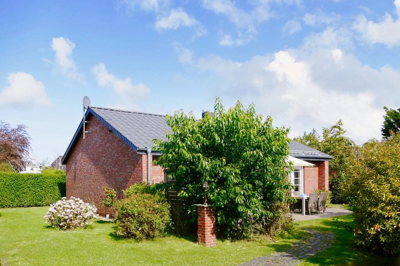 Ansicht Haus vom Parkplatz