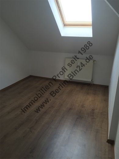 Wohnung mieten - -- Dachgeschoß Duschbad - ruhig schlafen zum Innenhof – 2-27.02.2016 080