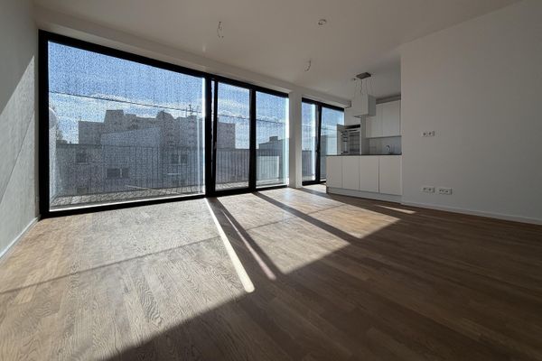 Ekskluzywne mieszkanie na poddaszu z 2 tarasami – nowa budowa, spokojnie i centralnie w Alt-Treptow
