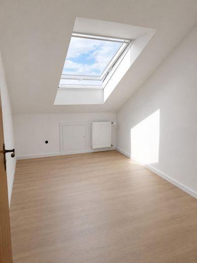 geräumige 4-Zi-WG (ca. 95qm) im Ortskern Rödermarks – Foto 3