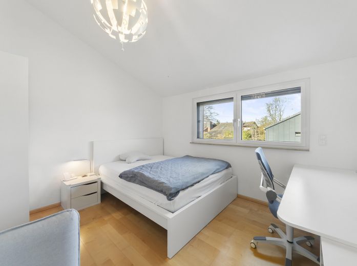 Modernes Reihenmittelhaus mit Photovoltaik und viel Platz zum Leben in Großburgwedel – Kinderzimmer I