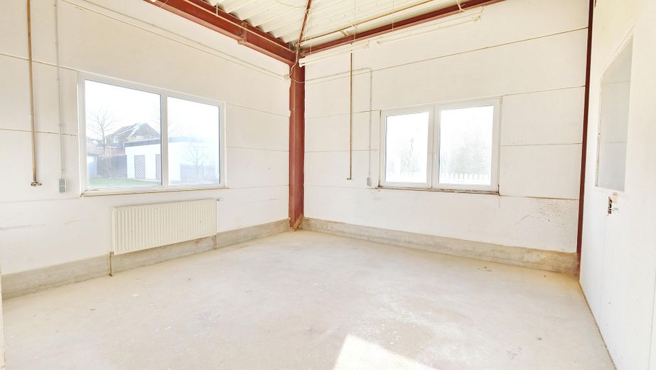 Gewerbehalle mit Ausstellungsfläche, Werkstatt und Büro in Wolfenbüttel-Linden – Foto 11