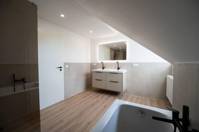 Modernisiertes Zweifamilienhaus mit Einliegerwohnung, neuer Gasheizung & PV Anlage – Foto 20