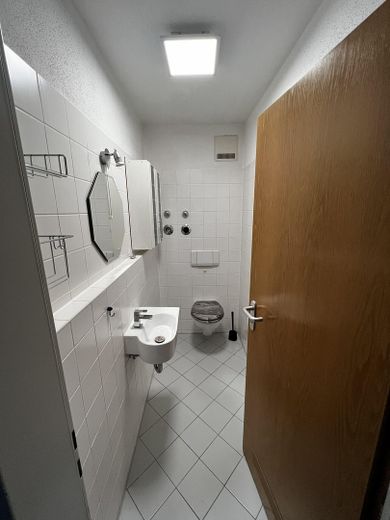 Helle 3-Zimmer-Wohnung in Nähe zum Bahnhof Mering – WC