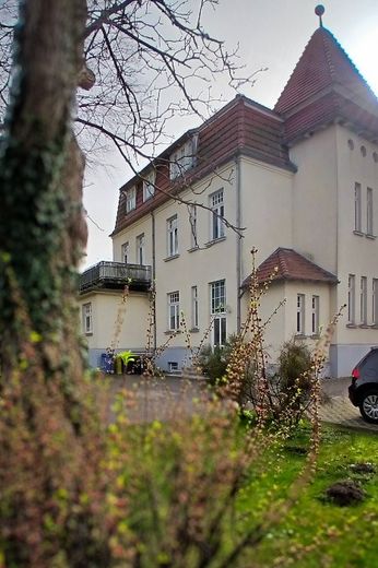 Charaktervolles Wohn- und Geschäftshaus mit zwei Wohnungen und vielseitig nutzbarem Erdgeschoss – Hofansicht2