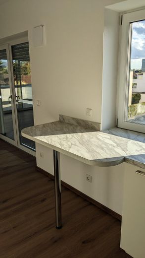 mit Sitzbereich für 2