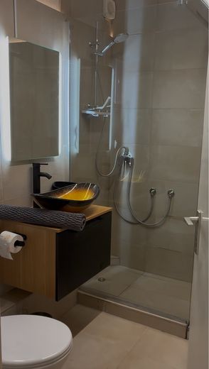 9% Bruttomietrendite – 42 m² Apartment – neue Küche & neues Bad – voll möbliert – Bad