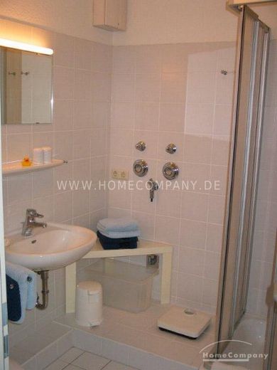 Kiel-Mitte! Möblierte 2-Zimmer-Wohnung in der Kieler City, nur 3 min. zur Hörn – bc98421cffbba3c38351c8ee4161c582855a1cbf.jpg