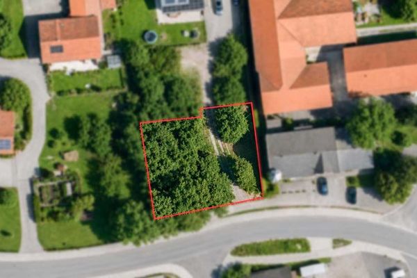 Działka budowlana w Albaching – ok. 682 m² w ustabilizowanej lokalizacji mieszkaniowej z potencjałem