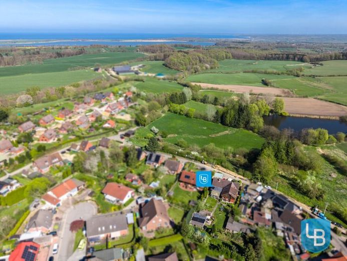 Pferdefreunde aufgepasst – EFH mit Einliegerwohnung & Koppelflächen – Foto 1