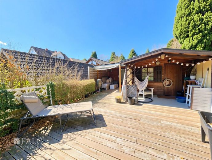 Ein Traum für die ganze Familie, ländlich ruhig und doch zentral – Terrasse