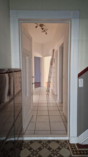Reserviert: 3,5-Zimmer-Wohnung mit Privatgarten in Zweifamilienhaus, sanierter Altbau – Wohnungseingang
