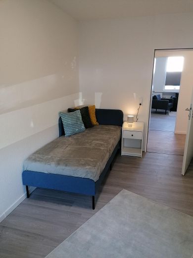 Not suitable for family! Single rooms near TH Cologne campus, Bayer-Chempark – Foto 15