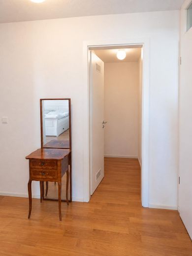 Comfortabel, gemeubeld appartement met parkeerplaats op een centrale locatie in Konstanz – Vorratskammer