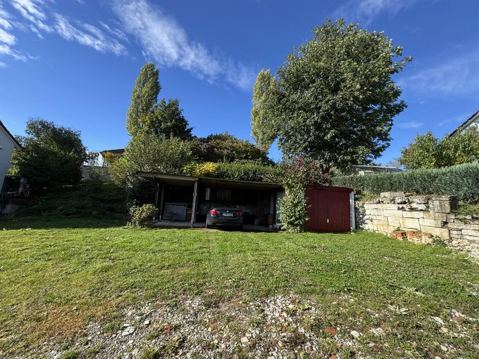 Garage / Stellplatz