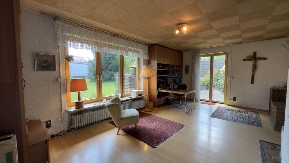 Wohnzimmer im EG 1