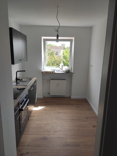 Frisch kernsanierte 2-Zimmer-Wohnung mit Balkon in Nürnberg – Erstbezug nach Sanierung – Küche