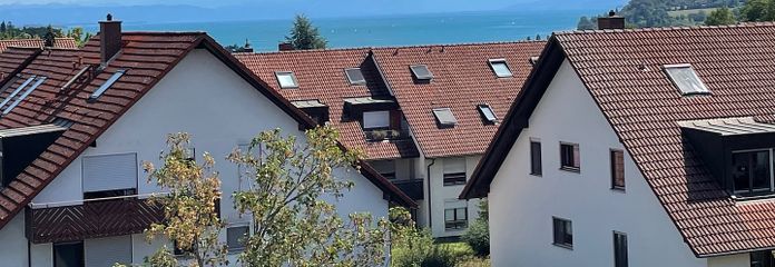 Maisonette da sogno di 5,5 locali con vista sul lago a KN-Litzelstetten – Blick Bodensee & Bergpanorama