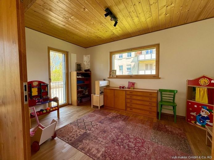 Exklusives, neuwertiges Einfamilienhaus in Hof mit  Südwest-Terrasse, Garagenanlage und Sauna – VUB0002352-7
