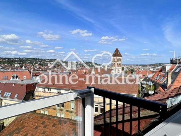 Rare opportunité dans un monument classé KfW : duplex sous les combles dans un immeuble ancien, vue panoramique, prestations haut de gamme, PREMIÈRE OCCUPATION – Photo 1