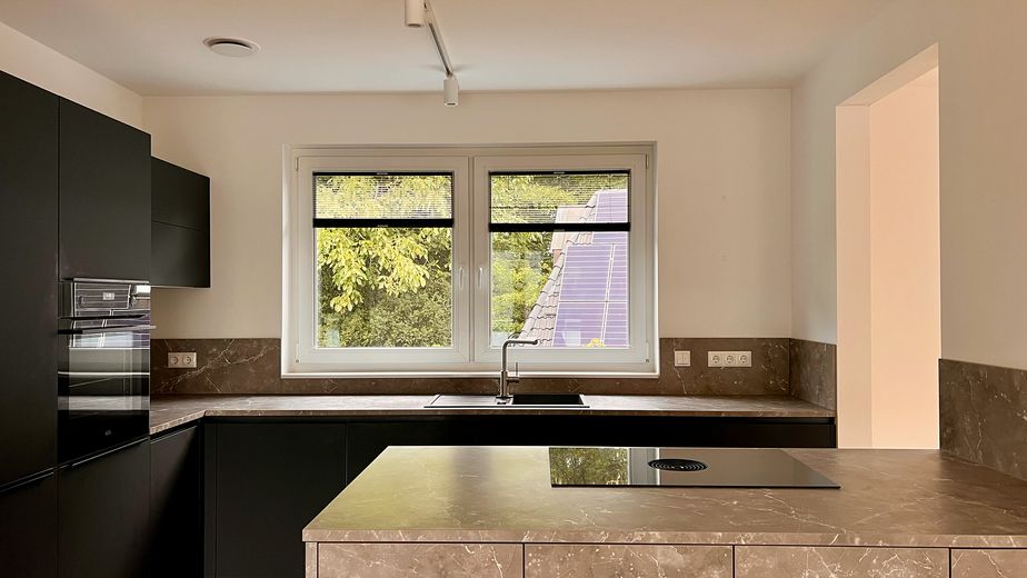Penthouse I 3-Zimmer-Wohnung mit Süd-Dachterrasse & Aufzug – Küche