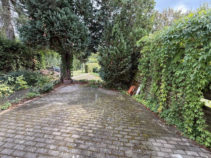 3-pokojowe mieszkanie w oficynie, ciche, w centrum, z 2 tarasami – Terrasse EG