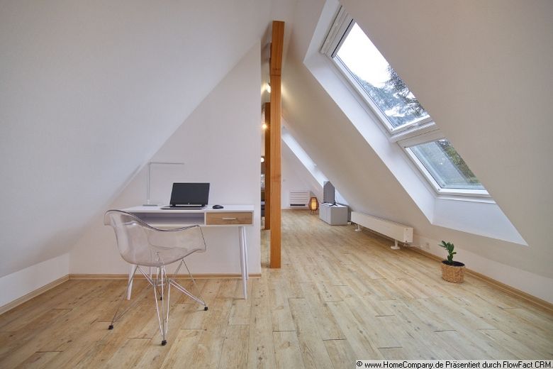 Hochwertige Maisonette-Wohnung mit Balkon, Klimaanlage  &  Stellplatz in Toplage – 4bd3019ad0d364528e335df263beea801a0dd03f.jpg