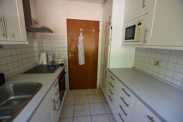 Charmantes Einfamilienhaus in idyllischer Lage, provisionsfrei ! – Einbauküche im EG