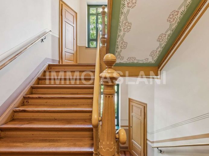 Maisonette di 6 locali mansardata affittata con camino, giardino e balcone a Lipsia-Lindenau – Foto 1