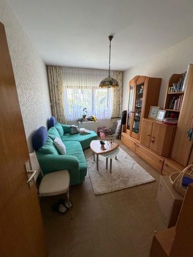 *Gegen Gebot*Bestlage in Wiesbaden-Naurod* FREIGESTELLT* – Zimmer 1