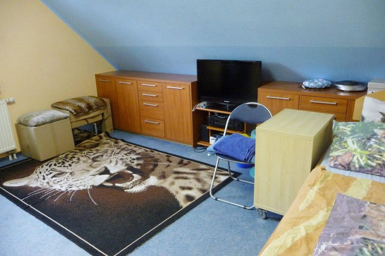 Schönes modernes Einfamilienhaus in guter Lage – 1. Kinderzimmer