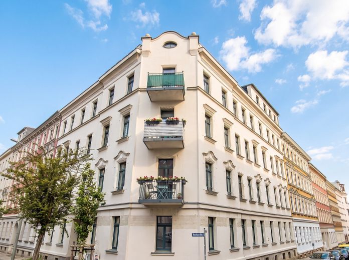 Stötteritz'te yeni yenilenmiş: Geniş açık mutfaklı 2 oda ve yeşile bakan balkon – Fotoğraf 1