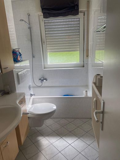 Schön geschnittene 2-Zimmer-Wohnung in Schöneck-Kilianstädten – Foto 4