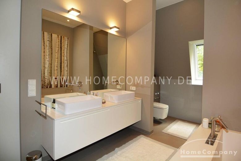 Appartamento duplex di lusso nel cuore di Charlottenburg, Berlino, arredato. – 7feda754b00bbe23af6830367ed69b2fd856e667.jpg