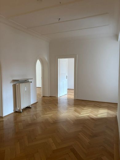 Vicino a Prinzregentenpl., splendido appartamento di 4,5 locali in edificio d’epoca ad Alt-Bogenhausen + cucina abitabile, zona pranzo e balcone! – Foto 3