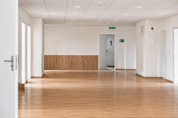 Renovierung nach Wunsch: Ihre neue Praxis mit 384m² im modernen Ärztehaus!