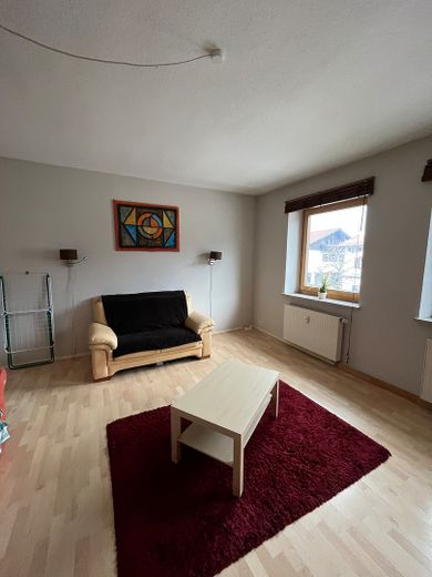 Zentral in Oberammergau- 3 Zimmer- Balkon mit Bergblick- 83qm - 1.OG – Wohnzimmer