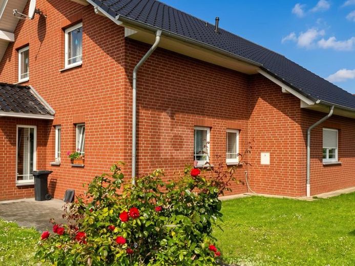 GROßZÜGIGER BUNGALOW MIT ERWEITERUNGSMÖGLICHKEITEN – Foto 1