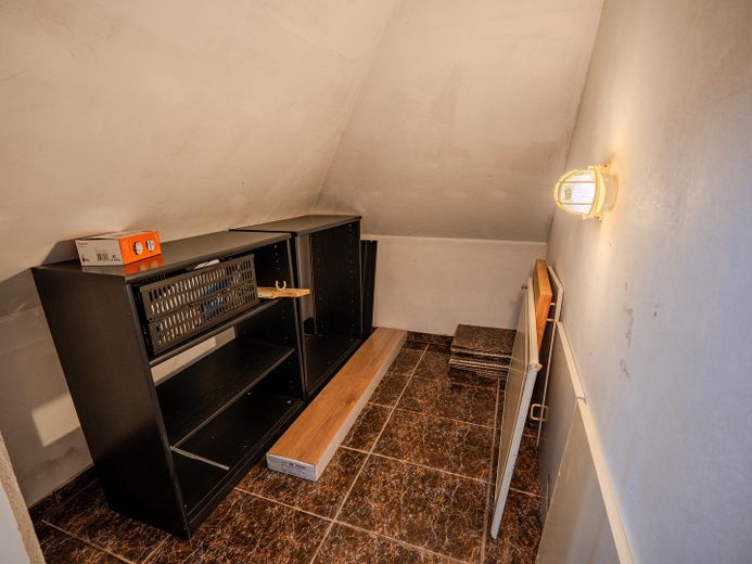 Großzügige 3-Zimmer-Maisonette-Wohnung mit ca. 120 m² in Zirndorf-Weiherhof – sofort bezugsfrei – Abstellkammer