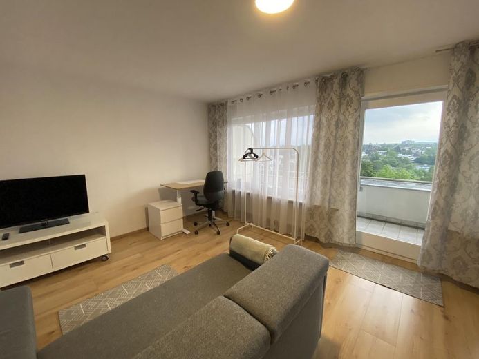 1 monolocale (arredato) in ottima posizione / incluse tutte le spese accessorie e il Wi-Fi – Wohnzimmer