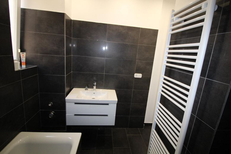 Frisch renovierte E.G Wohnung mit Balkon und Garten zur Mitnutzung – Foto 21