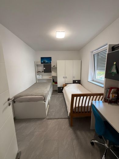 Kinderzimmer 2 / Büro