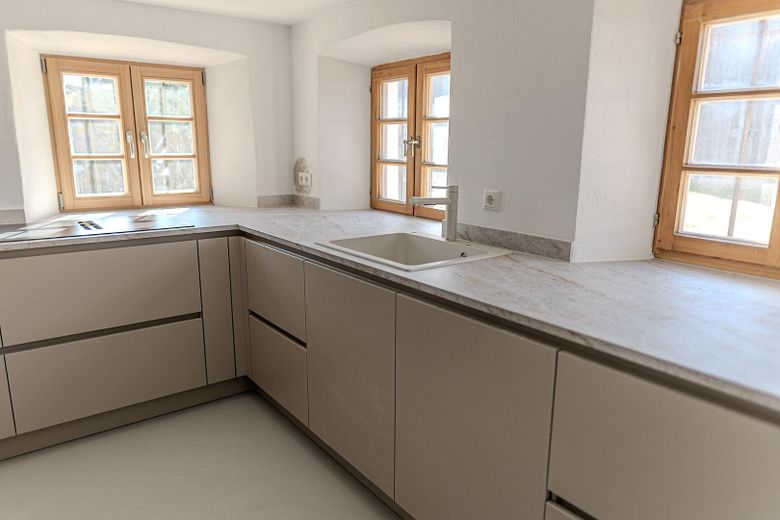 Einzigartiges Bauernhaus 1482 – Luxus-Sanierung & Erstbezug – Küche I