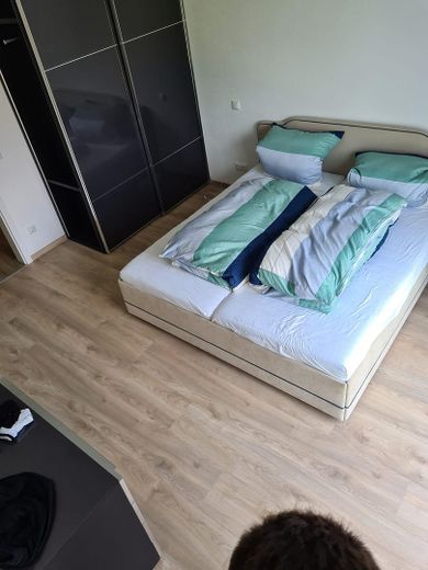 Abitare in esclusiva ad Augsburg-Göggingen: l’eleganza moderna incontra il comfort abitativo di alto livello – Schlafzimmner