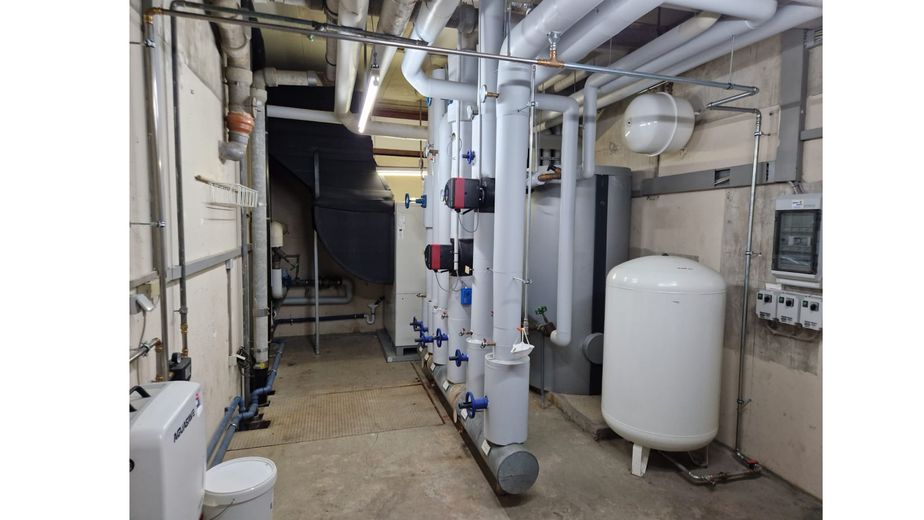 490 € Hausgeld? Dafür 511.000 € Rücklage, Hybrid-Heizung & 2 Balkone – unter 160.000 € – 2019 Brennwert Wärmepumpe