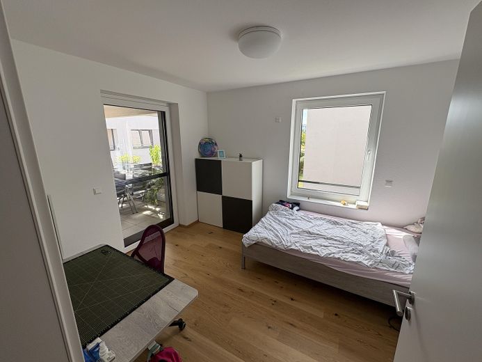 Pregiato appartamento di 3 locali nell’area Glashütte – parquet in rovere, cucina componibile, Smart Home, posto auto interrato – Kinderzimmer