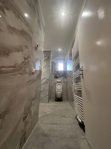 Commission-free - Charming old building gem in Durlach – freshly renovated and ready to move in – WC