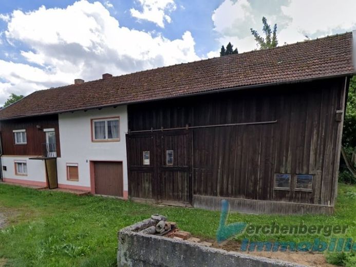 *** Vecchia casa residenziale con stalla ad Aholming *** – Photo 1