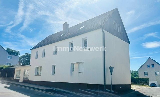 ***Stadthaus mit Charakter und Potenzial in Selb*** – Straßenansicht